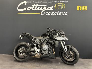 SUZUKI GSX-8S A2