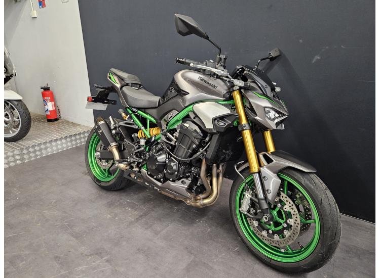 KAWASAKI Z900 SE DEMO BIKE 796 KMS SEULEMENT !