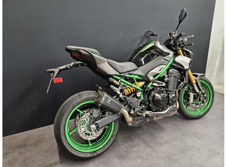 KAWASAKI Z900 SE DEMO BIKE 796 KMS SEULEMENT !