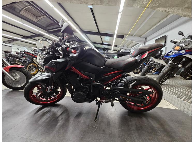 KAWASAKI Z900 FULL 1° MAIN REVISEE ET GARANTIE 12 MOIS !
