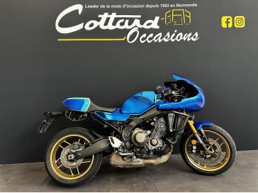 YAMAHA XSR 900