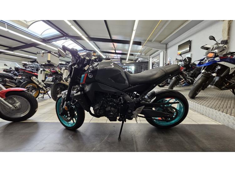 YAMAHA MT09 REVISEE ET GARANTIE 12 MOIS !
