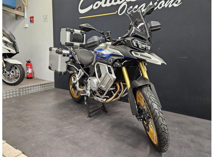 VOGE 900 DSX NEUVE GARANTIE 3 ANS AVEC BAGAGERIE !